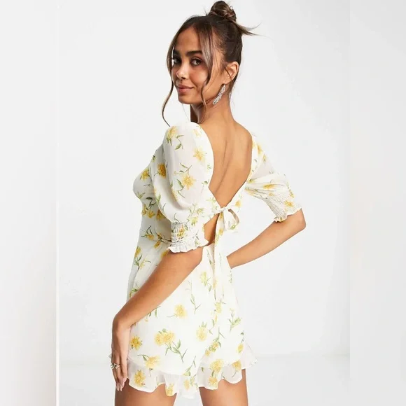 ASOS Miss Selfridge Floral Summer Spring Vacation Romper Size 4 ๐๐ค - Picture 2 of 10